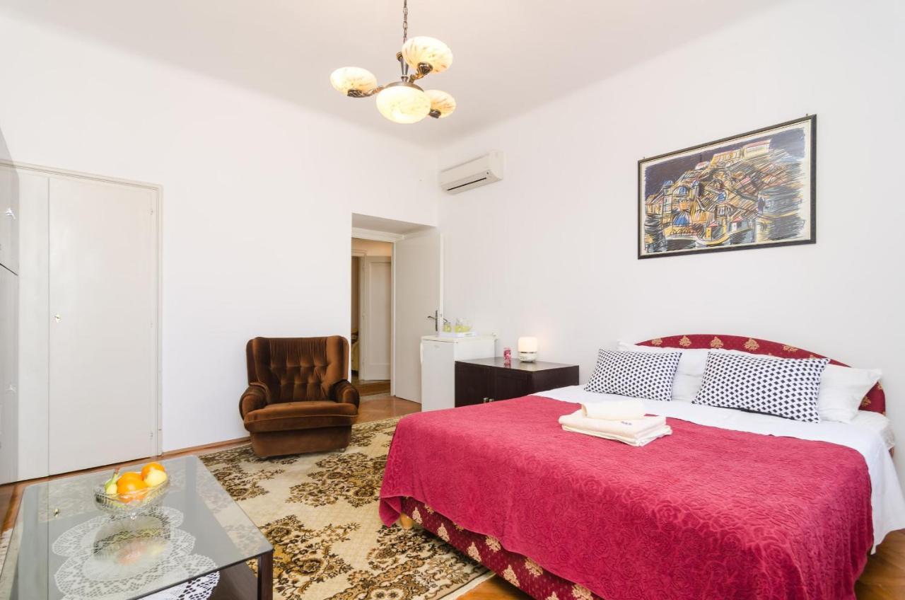 Davor Apartment